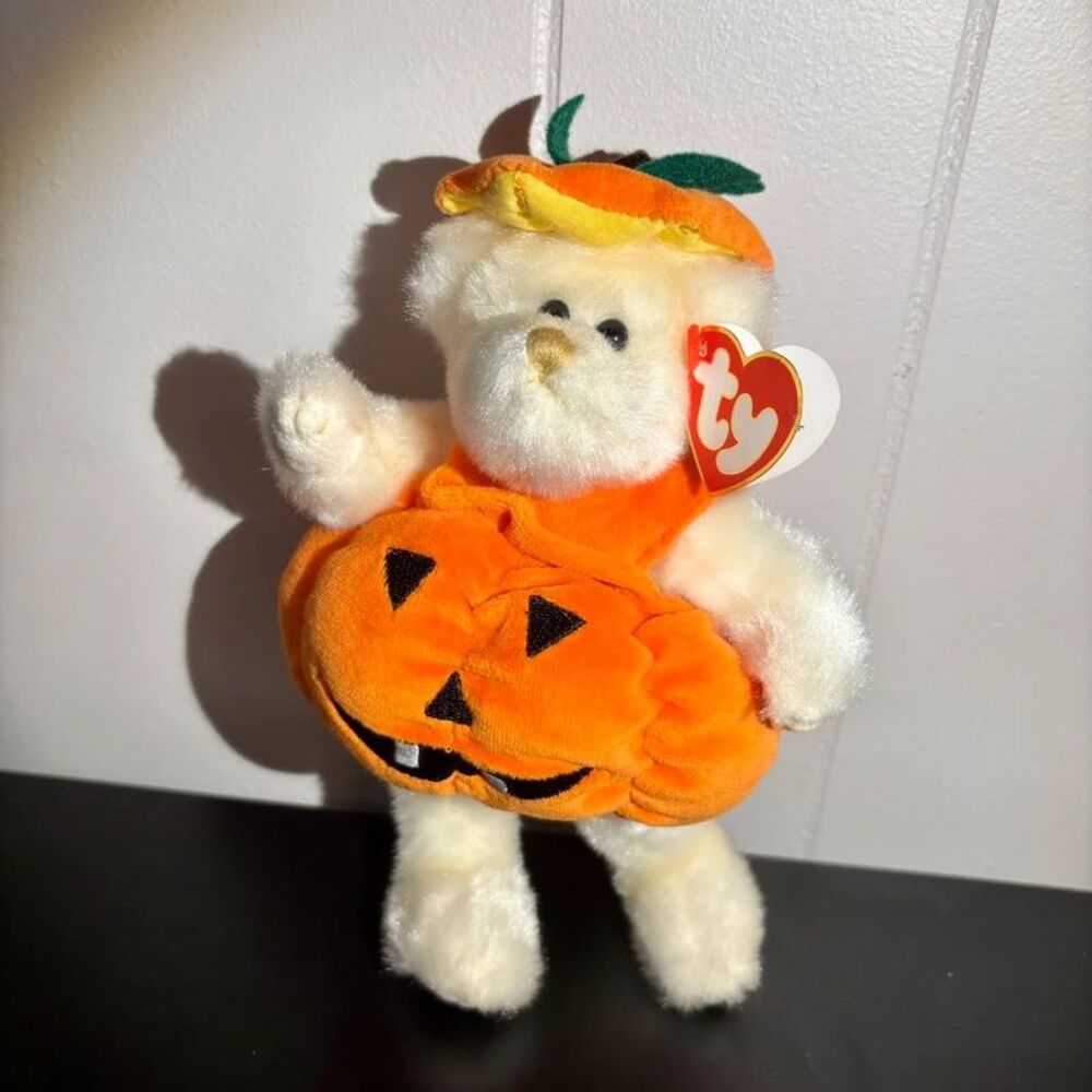 Vintage TY Carver Attic Treasures Jointed Bear Pumpkin Halloween 8.5”